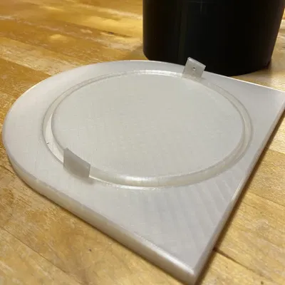 Nhà cho chim bằng nhựa bền bỉ và dễ bảo trì