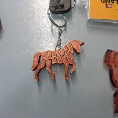 Móc khóa kỳ lân linh hoạt với thiết kế treo thẳng