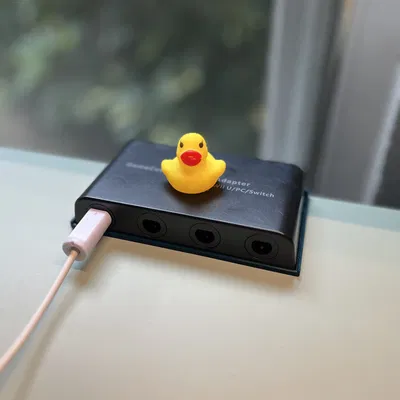 Giá đỡ bàn cho bộ điều khiển Gamecube (Mayflash)