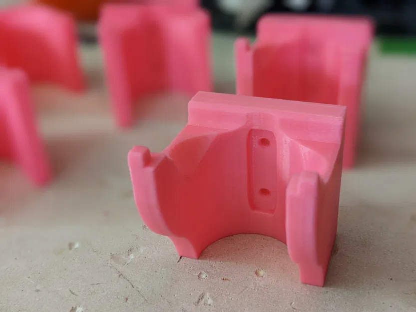 Giá treo tường đa năng cho dụng cụ làm vườn và mái chèo canoe - Image 2