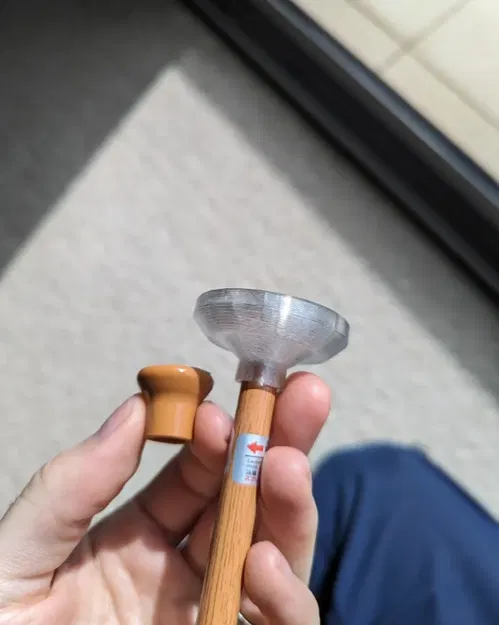 Cột kéo giãn với nút cao su giảm thiểu hư hại bề mặt sơn - Image 1