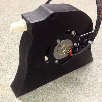 Vỏ máy phát điện 3 pha từ ổ cứng tái chế