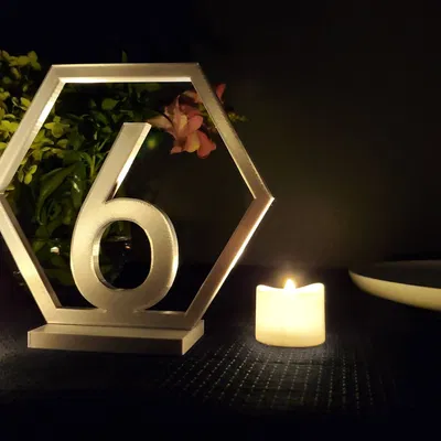 Số bàn hình lục giác cho đám cưới và sự kiện