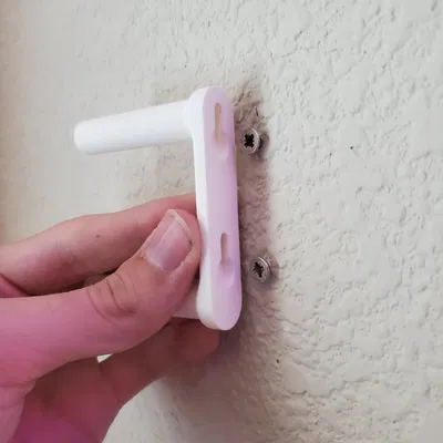 Giá đỡ súng Nerf Strongarm treo tường