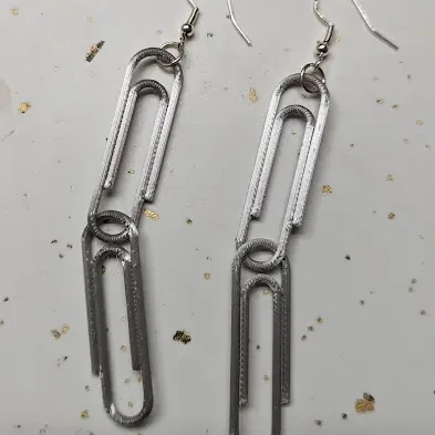 Bông tai kẹp giấy liên kết độc đáo