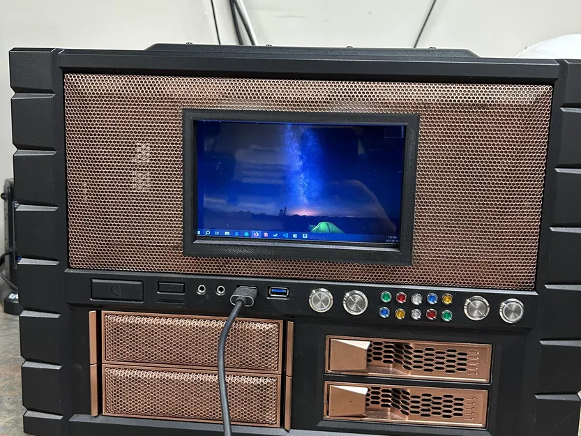 Giá đỡ màn hình 7 inch cho thùng máy Cooler Master Haf XB - Image 1