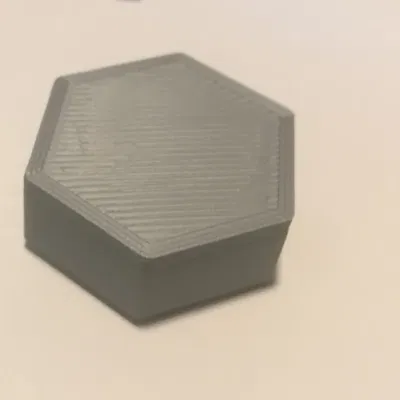 Nắp vặn cho nắp chai GL18 với thiết kế hình lục giác