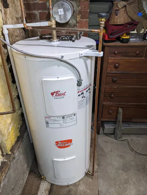 Giá đỡ cho bình nước nóng hỗ trợ ống nước lạnh - Image 2