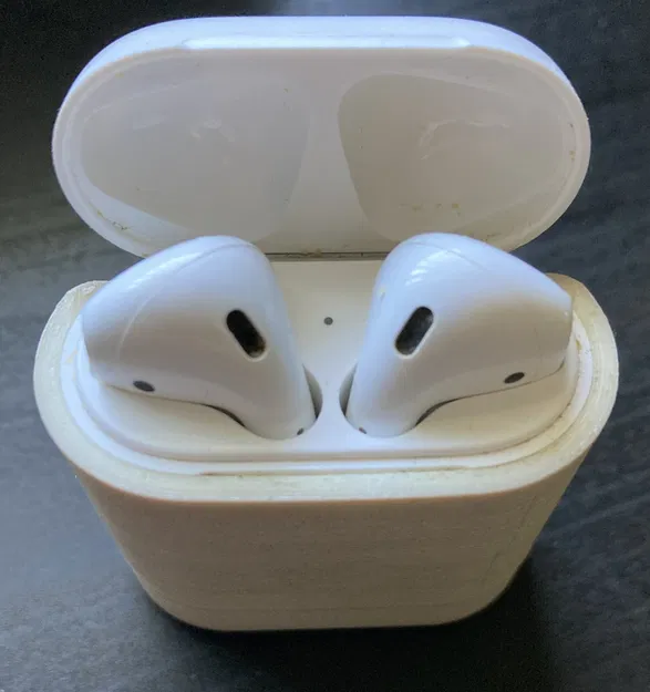 Vỏ bảo vệ Airpods với khả năng đứng vững - Image 1