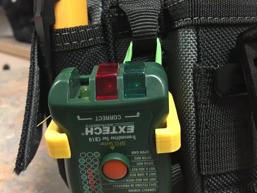Kẹp giữ thiết bị thử điện Extech cho túi ToughBuilt - Image 3