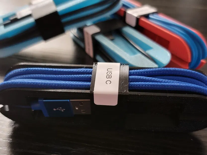 Giá đỡ cáp gọn gàng cho không gian làm việc - Image 3