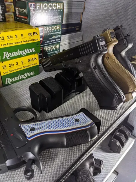 Giá đỡ súng ngắn an toàn liên kết dành cho súng Glock và 1911 - Image 3
