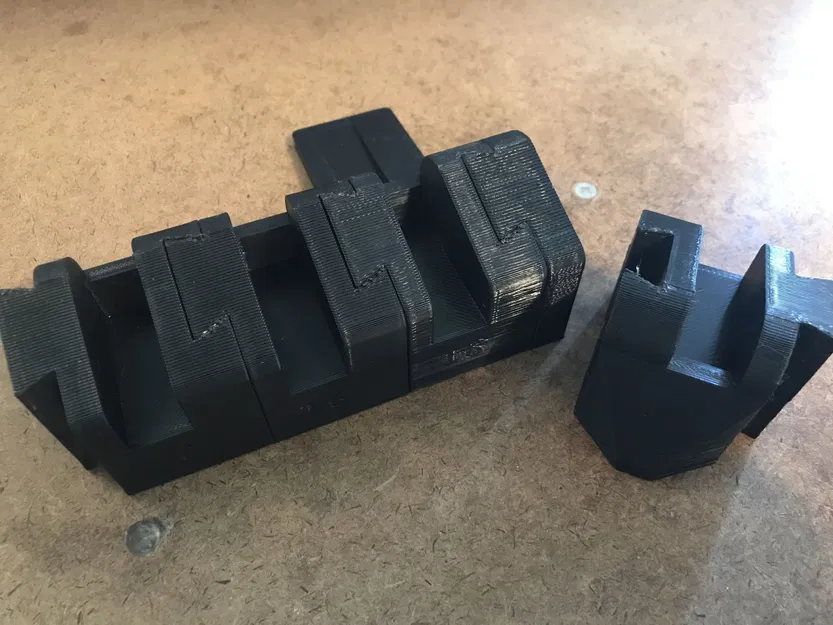 Giá đỡ súng ngắn mô-đun với nắp cuối và bộ đệm - Image 1