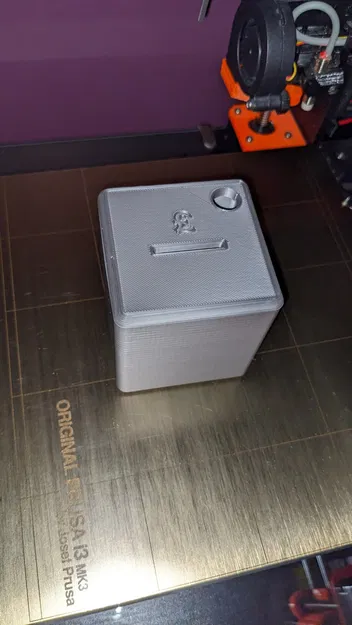 Hộp tiền remix với biểu tượng bảng Anh - Image 3