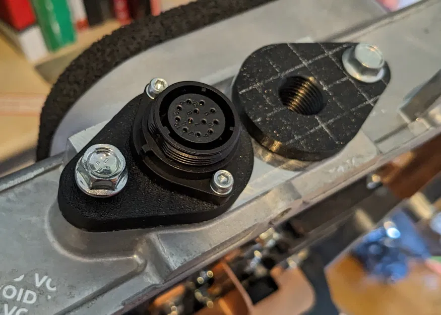 Cổng kết nối tín hiệu Mitsubishi Outlander REMCU - Image 7