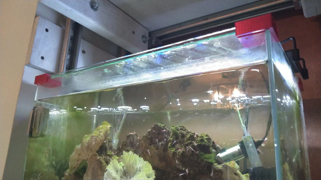 Giá đỡ cho nắp kính bể cá không viền - Image 1