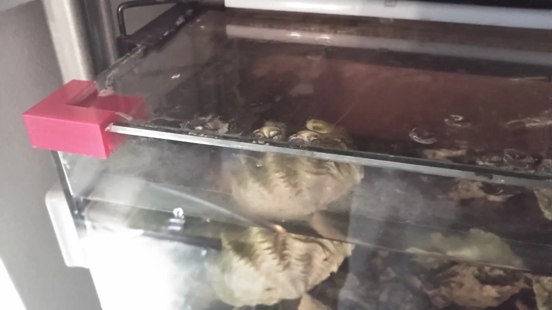 Giá đỡ cho nắp kính bể cá không viền - Image 2