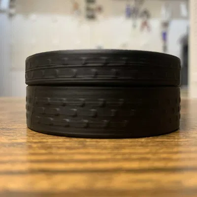 Bình chứa có nắp vặn đơn giản