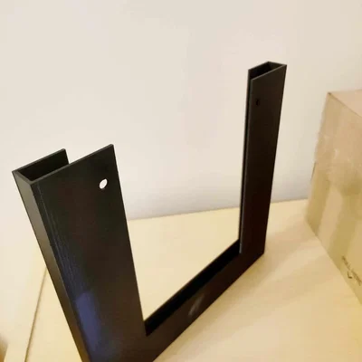 Giá đỡ tờ rơi A4 treo tường có lỗ khoan