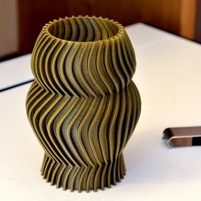 Bình đựng bút trang trí cao 110mm, rộng 82mm