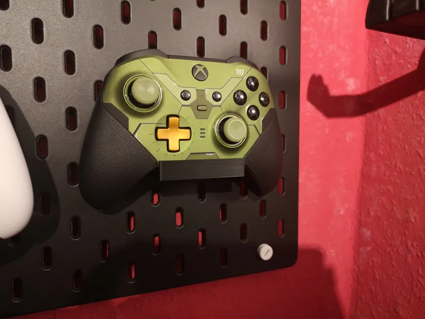 Giá đỡ điều khiển XBOX Elite Series 2 Skadis - Image 1