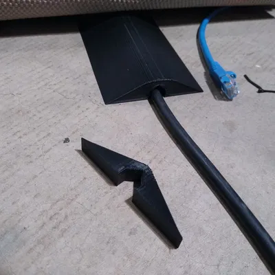 Bảo vệ cáp sàn hình tròn cho dây điện và dây mạng