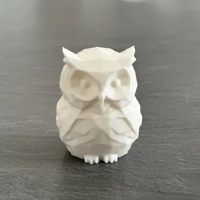 Cú dễ thương phong cách low poly không cần hỗ trợ