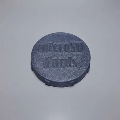 Hộp đựng thẻ nhớ micro SD và đầu đọc USB