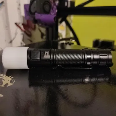 Bộ khuếch tán đơn giản cho đèn pin Wuben C3