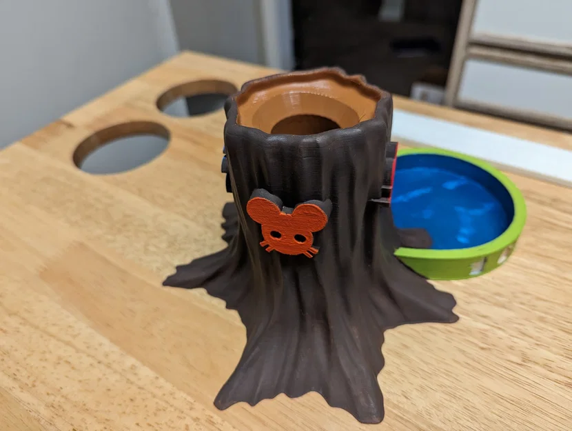 Tháp xúc xắc theo chủ đề Root từ trò chơi board game - Image 3