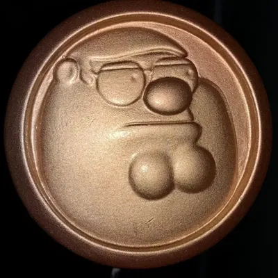 Huy chương Peter từ series Family Guy