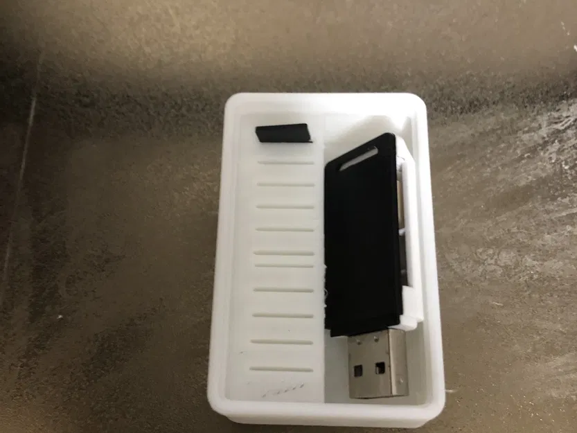 Giá đỡ thẻ SD tăng kích thước gấp đôi - Image 1