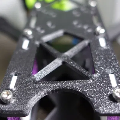 Drone FPV Freestyle Arbalest cho người yêu thích mô hình bay