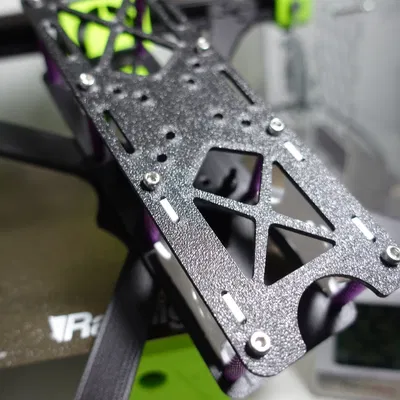 Drone FPV Freestyle Arbalest cho người yêu thích mô hình bay