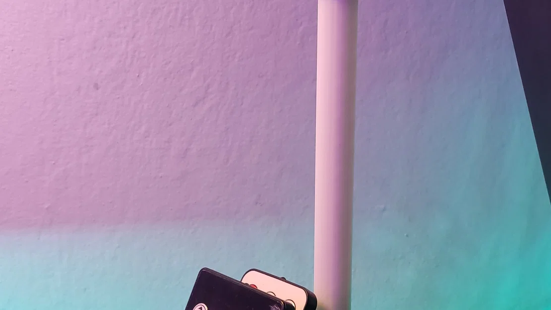 Giá đỡ tai nghe và tay cầm cho RGB, thẻ SD và ổ đĩa flash - Image 2