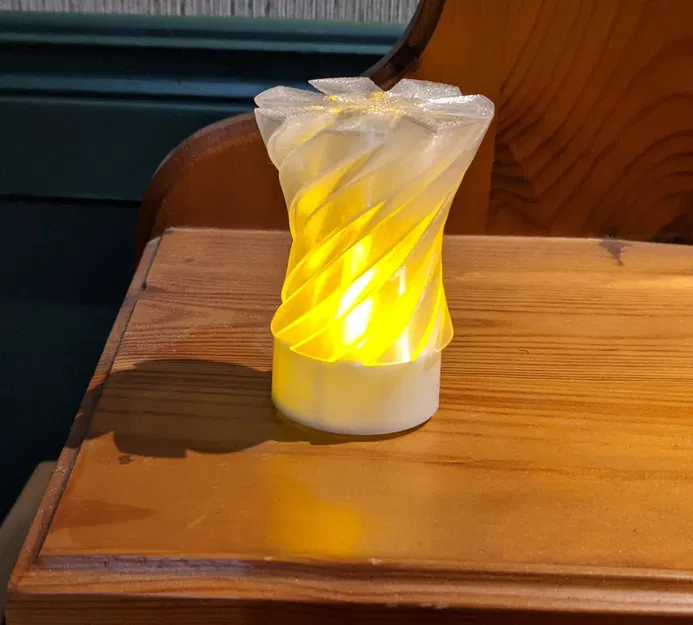 Giá đỡ nến đơn giản với thiết kế xoắn ốc - Image 6