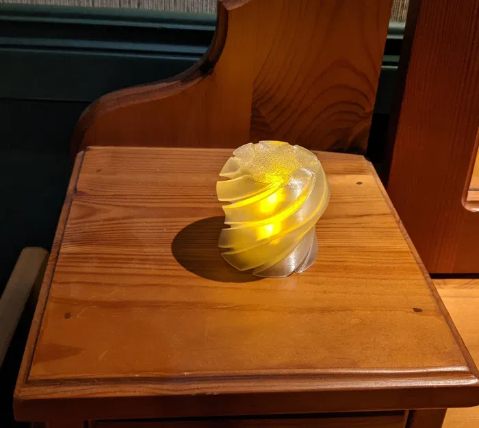 Giá đỡ nến đơn giản với thiết kế xoắn ốc - Image 9