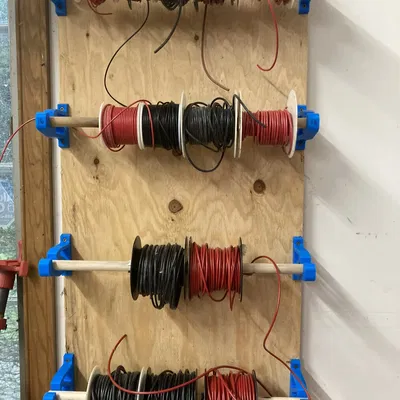 Giá đỡ cuộn dây 5/8" với nắp chặn