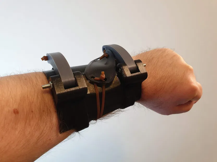 Nỏ tay gập lại kiểu dáng độc đáo cho người chơi Dungeons & ... - Image 3