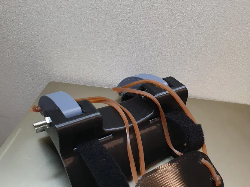 Nỏ tay gập lại kiểu dáng độc đáo cho người chơi Dungeons & ... - Image 5