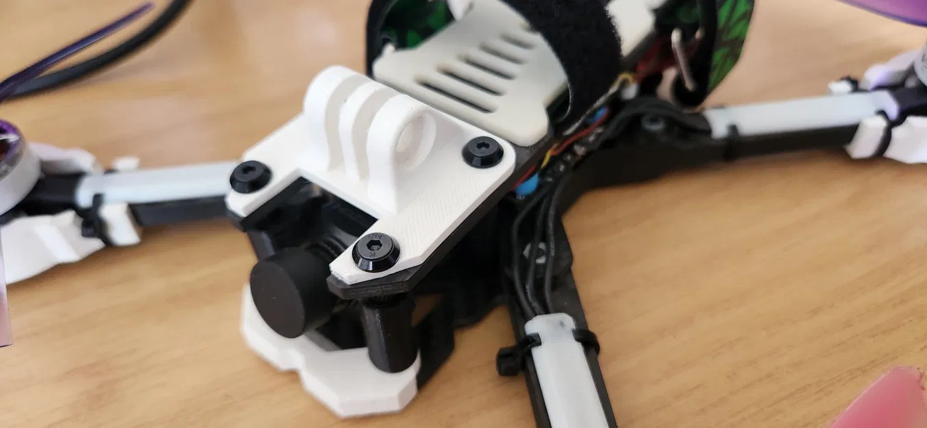 Giá đỡ GoPro cho khung Demibot Botgrinder với bộ đệm - Image 1