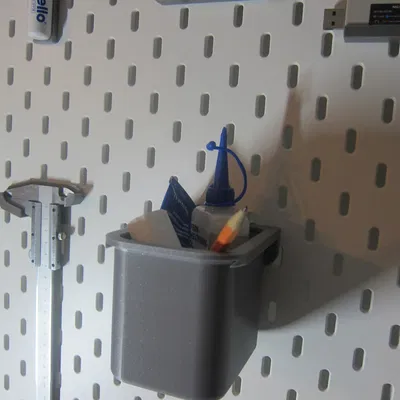 Container đơn giản cho đồ đạc Ikea Skadis