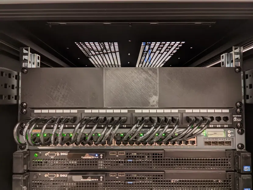 Bảng trống 19" cho giá đỡ máy chủ (1U, 2U, 4U) - Image 2