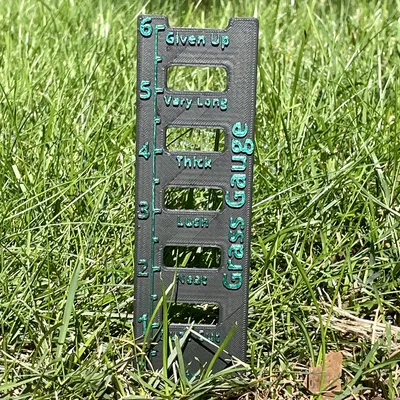 Thước đo chiều cao cỏ cho sân vườn xanh tươi