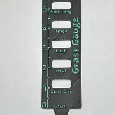 Thước đo chiều cao cỏ cho sân vườn xanh tươi