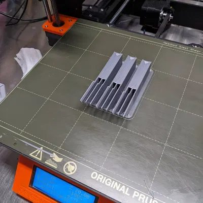 Tên lửa "Friede" từ phim "Người phụ nữ trên mặt trăng" của ...