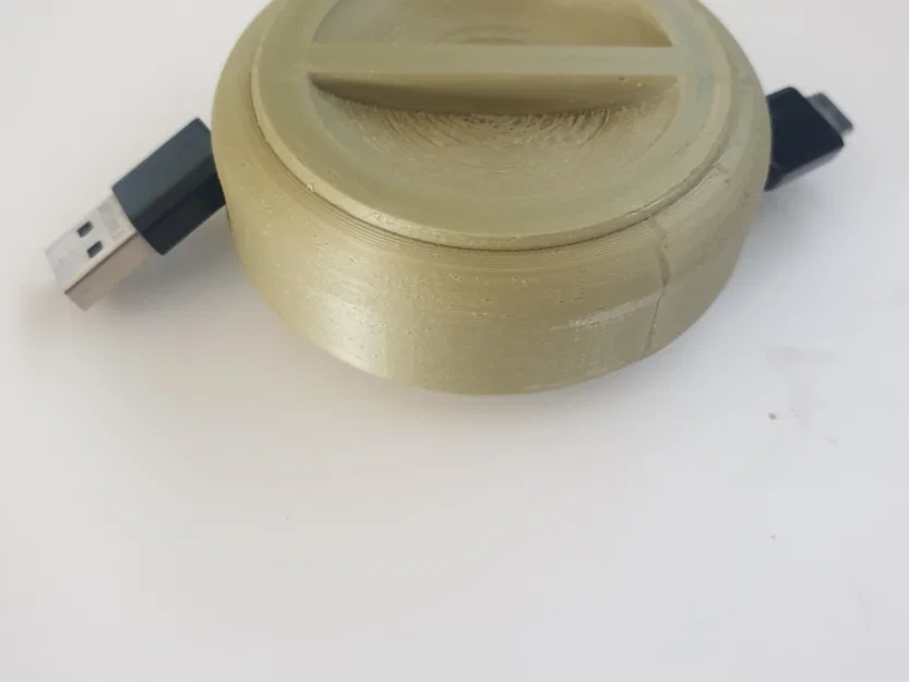 Cuộn cáp USB tiện lợi cho công việc và giải trí - Image 1