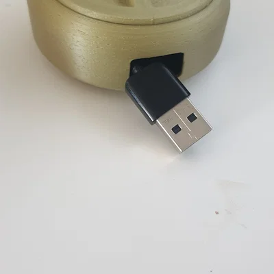 Cuộn cáp USB tiện lợi cho công việc và giải trí