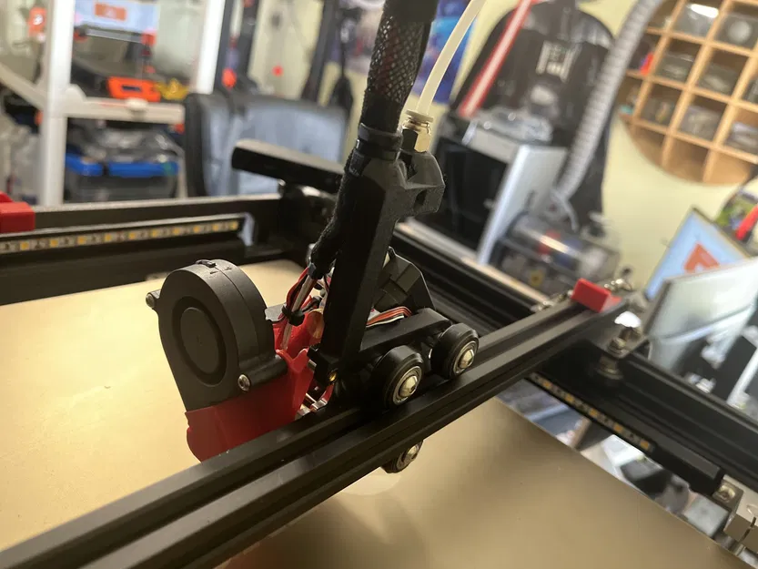 Giá đỡ cáp Micro Swiss cho máy in Ender 5 Plus - Image 1