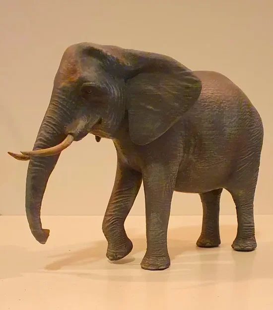 Mô hình voi chi tiết cao với tư thế đi bộ - Image 2